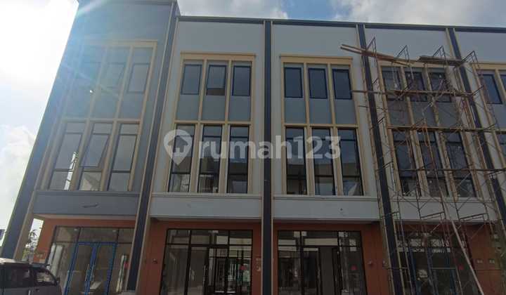 For Rent: 3-Story Hudson 2 Facade Shop House, Block D, Gading Serpong.