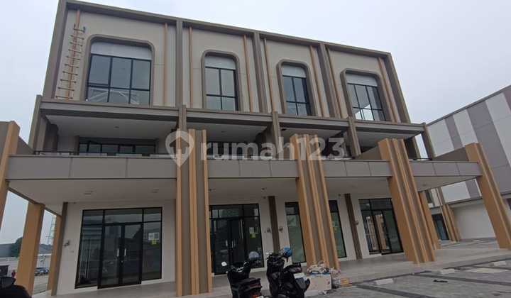 For Rent: Row Shophouse HOOK Next to Il Lago Gading Serpong