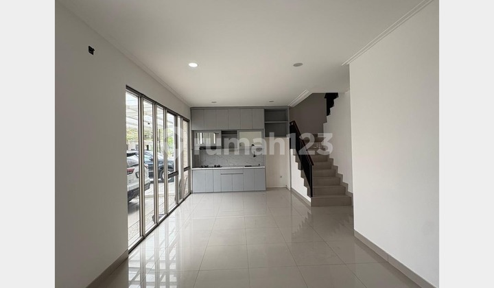 Quick Rent 2-Story PIK 2 House 8x10 Semi-Furnished Ready