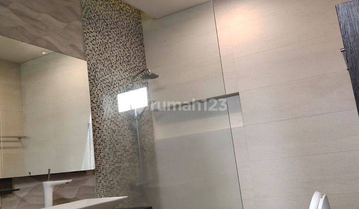 Disewakan Rumah Mewah Grisenda Greenery Semi Furnished 14