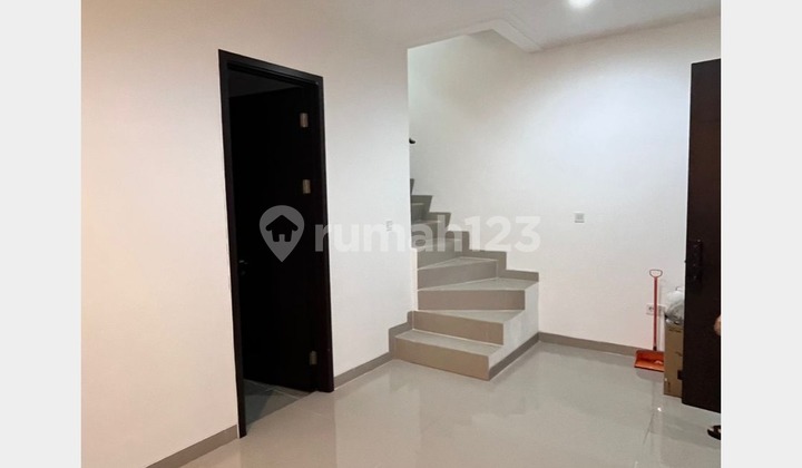 Disewa Osaka Residence Pik 2 Uk 6X10 3 Lantai Ada 3 Ac+Gordyn 2