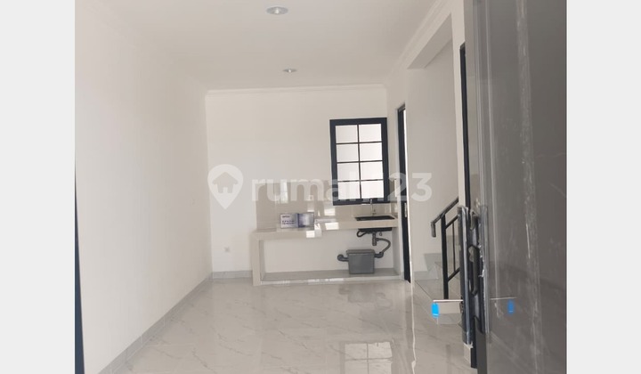 For Quick Rent, Bukit Nirmala House PIK 2, Size 6x12.5, Unfurnished.