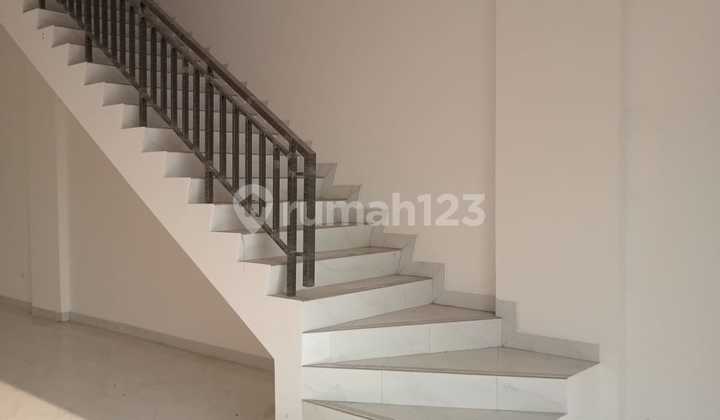 Sewa Cepat Ruko Ebony Island Batavia Pik 2 Uk 4,5x18 2