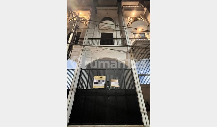 Sewa Cepat Rumah Teluk Gong 4 lantai Ada Rooftop Brand New 2