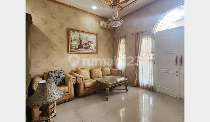 Dijual Cluster Rome Pik 1 Uk 10x25 Semi Furnish Ada Kolam Renang