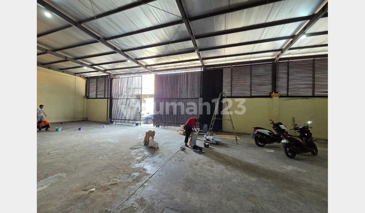 For Sale 3 Adjoined Warehouses Elang Laut Center HPL Certificate 3 floors For Sale 3 Adjoined Warehouses Elang Laut Center HPL Certificate 3 floors