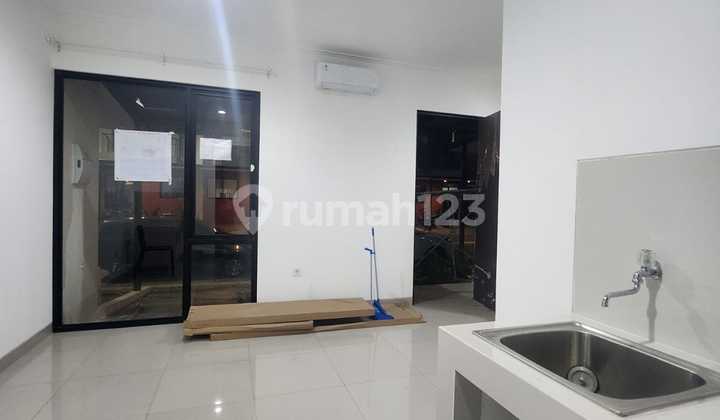 For Rent Cheap Millennial House Pik 2 Size 6X10 3AC 2