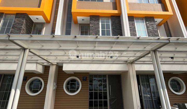 Sewa Rumah Murah Pik 2 3lt Siap Huni Cluster Favorite 1