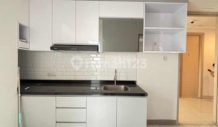 Disewa Murah Apartemen Tokyo Riverside Pik 2 Uk 40 Semi New