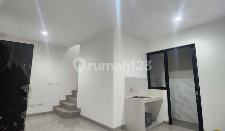 Disewa Murah Rumah Milenial Pik 2 Uk 6X10 3Ac