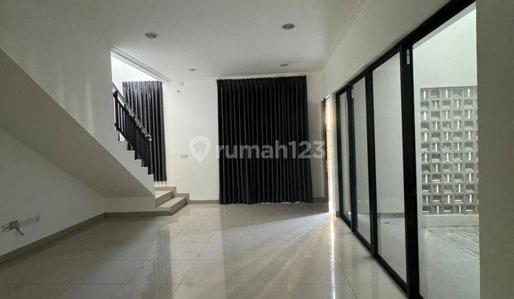 Disewakan Rumah Pik 2 Cluster Favorite 8X15 Ful Gorden 1