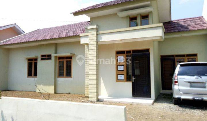 Dijual Rumah 1 Lantai Dalam Komplek Hadap Barat 2