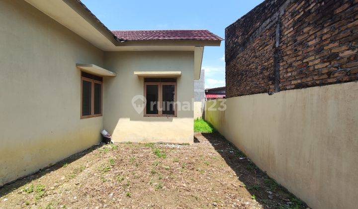 Dijual Rumah 1 Lantai Dalam Komplek Hadap Barat 3