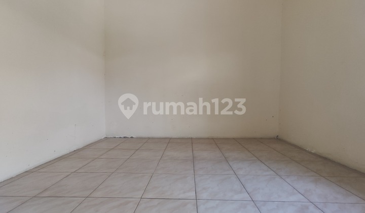 Dijual Rumah 1 Lantai Dalam Komplek Hadap Barat 13