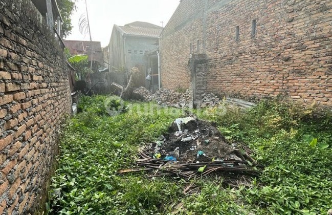 Dijual Rumah Bagus Daerah Johor Halaman Luas Berpagar 2