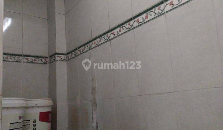 Dijual Ruko 3,5 Tingkat Sertifikat Hak Milik Semi Furnished 6
