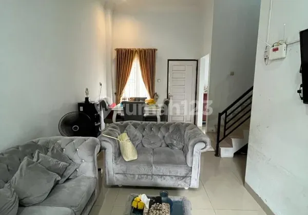 For Sale 2-story house in the Setiabudi Ringroad area. 2