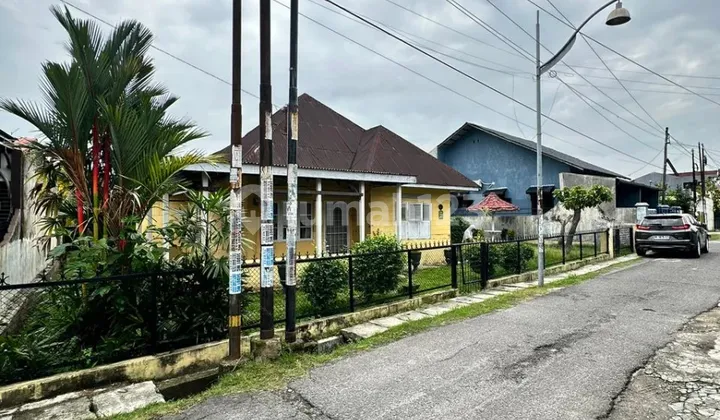 Dijual Rumah Beserta Sisa Tanah Yg Luas 454M