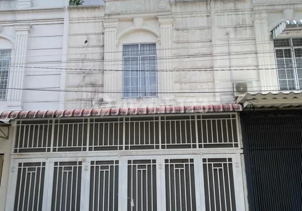 Rumah 2 Lantai Siap Hunidi Matahari Raya Helvetia