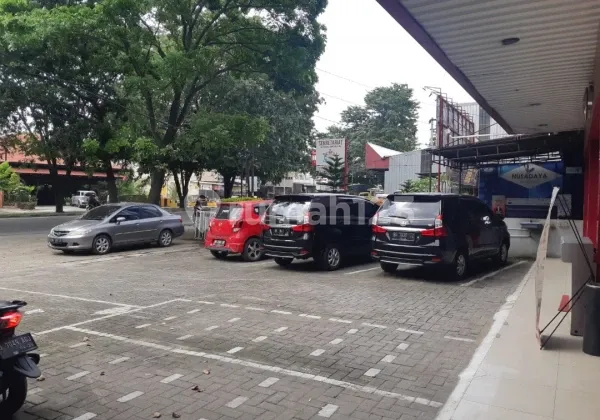 Strategic Shop House for Sale in the Ringroad Area 2