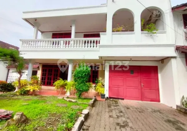 For Sale Large House 9 X 30 M in Medan Baru For Sale Large House 9 X 30 M in Medan Baru