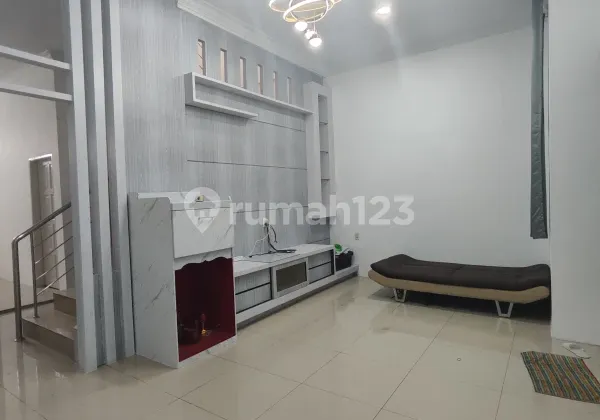 Dijual Rumah di Komplek Jalan Kapten Muslim