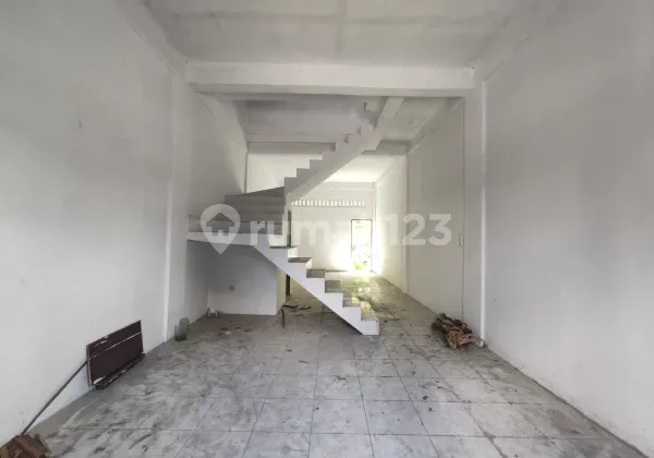For Sale: Affordable 2.5-Storey Shop House Ready to Occupy in Krakatau 2