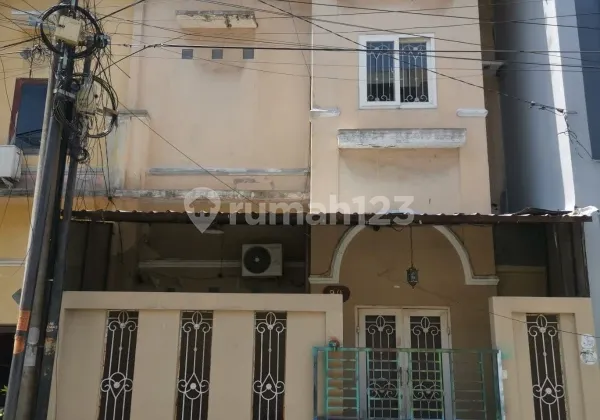 Dijual Villa Jemadi Mas daerah Krakatau SHM