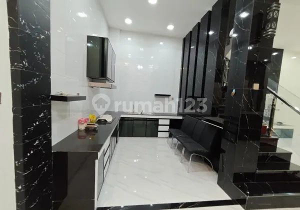 For Sale House in Cemara Asri Complex, Beautiful New Interior. 2