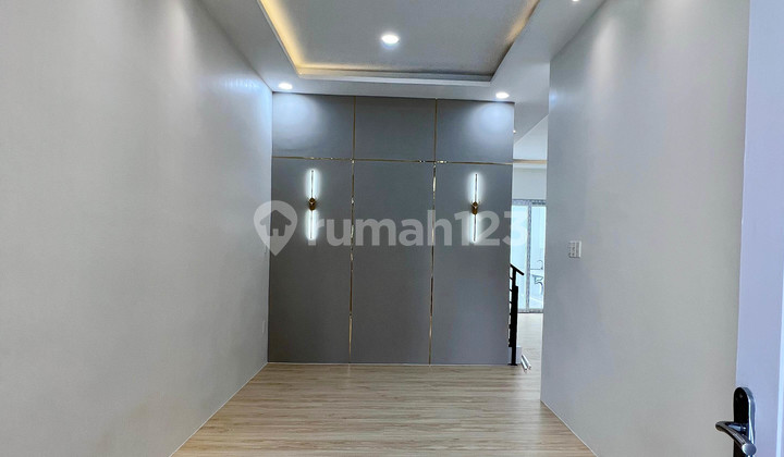 Dijual Rumah Asri Cantik posisi Hook di Ringroad 2