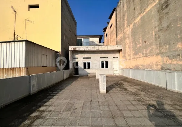 For Rent: Kesawan Area Row Shophouses, Medan City Center