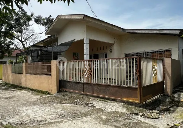 Dijual Rumah Beserta Tanahnya Ukuran 15 X 40 M di Johor