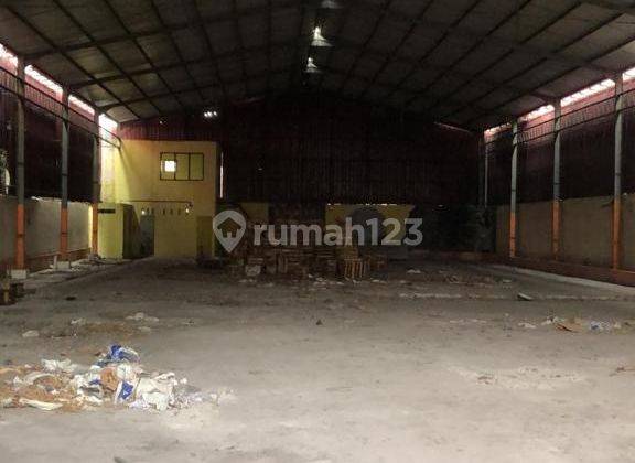 Dijual Gudang lokasi strategis di Jl. Menteng Raya - Medan Denai 4