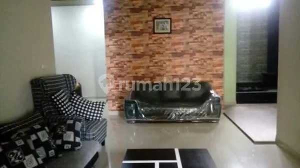 Dijual Rumah Besar 2 Lantai Siap Huni di Karya Jaya Medan Johor 4