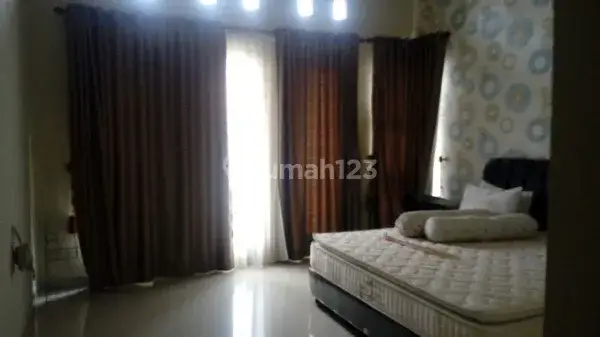 Dijual Rumah Besar 2 Lantai Siap Huni di Karya Jaya Medan Johor 5