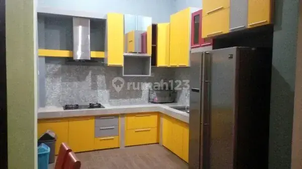Dijual Rumah Besar 2 Lantai Siap Huni di Karya Jaya Medan Johor 8