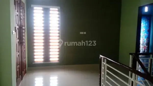 Dijual Rumah Besar 2 Lantai Siap Huni di Karya Jaya Medan Johor 9