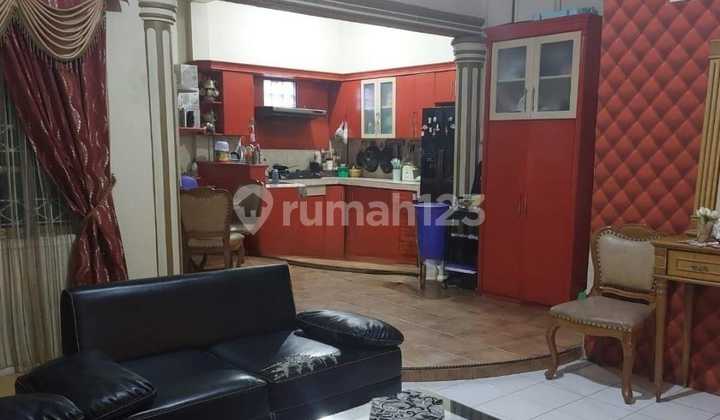 Dijual Rumah Semi Furnish di Karya Wisata Medan Johor Namorambe 12