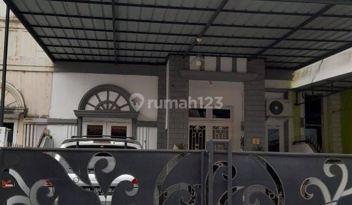 Rumah 2 Lantai Lokasi Strategis Dekat Jln Sm Raja 1