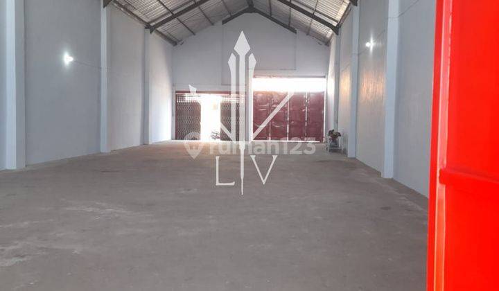 GUDANG LUAS DI KAWASAN INDUSTRI KOTA JEMBER (Mrk) 1