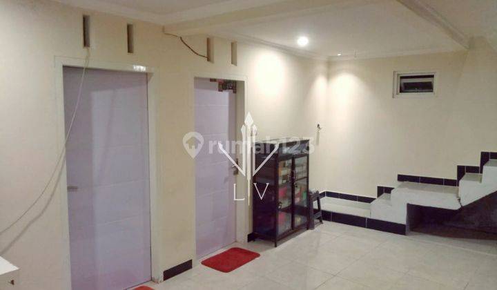 RUMAH FULL PERABOTAN CANTIK DI JANTUNG KOTA JEMBER (Pkk) 5