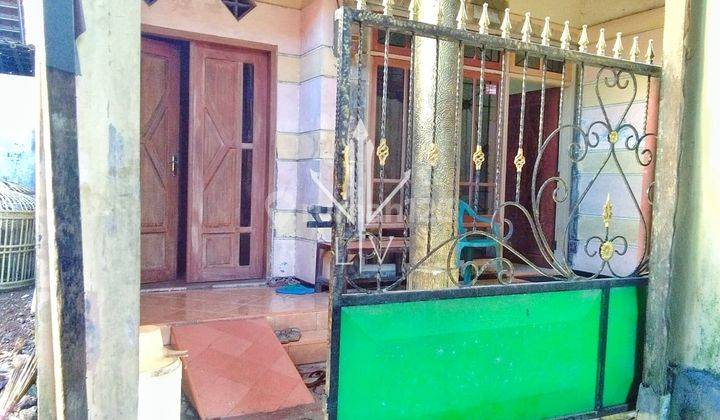 RUMAH CANTIK YANG NYAMAN HUNI DI KOTA JEMBER (Dyh) 1