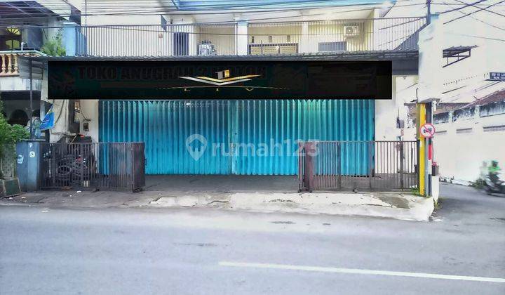 RUMAH TOKO STRATEGIS DI PINGHIR JALAN RAMAI KOTA JEMBER (Hrry) 1
