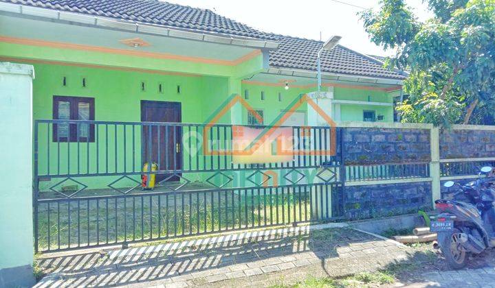 RUMAH LUAS CANTIK YANG NYAMAN HUNI DI KAWASAN KOTA JEMBER 1
