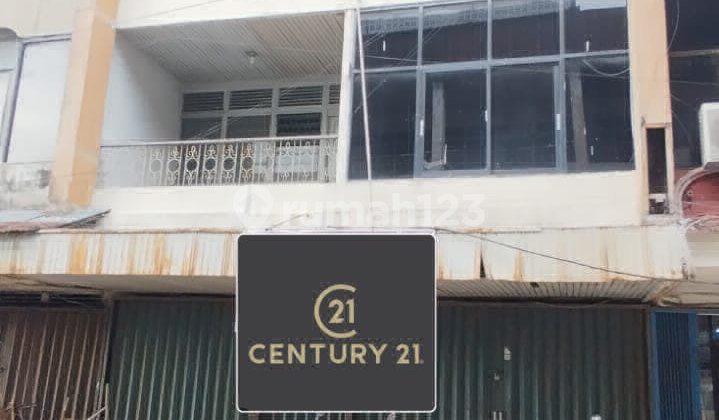 Ruko 3 Lantai di Gg.merak 3 Tengah Kota Cocok Kantor / Gudang Ruko 3 Lantai di Gg.merak 3 Tengah Kota Cocok Kantor / Gudang