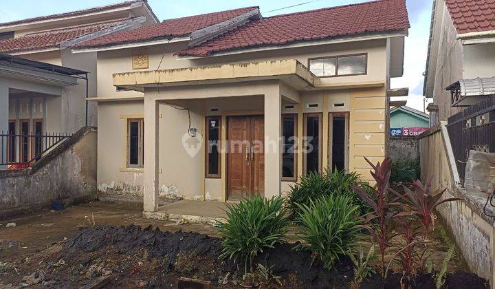 Rumah 1 Lantai Jl Komyos Soedarso Gg. Tengkawang Tengah Kota 1