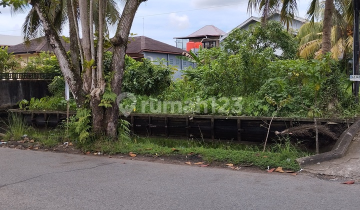 Dijual Tanah Kosong Di Jl. Parit Haji Husin 1, Pontianak. Dijual Tanah Kosong Di Jl. Parit Haji Husin 1, Pontianak.