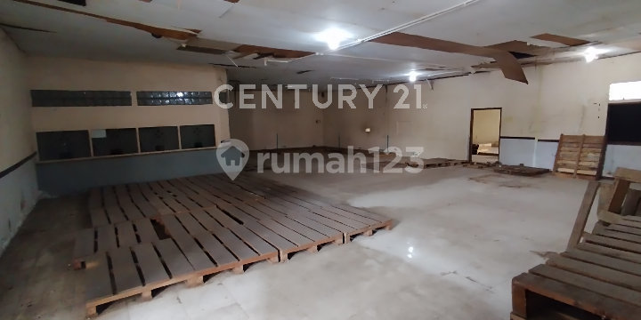 Sungai Jawi Warehouse West Pontianak Not Far From the Port