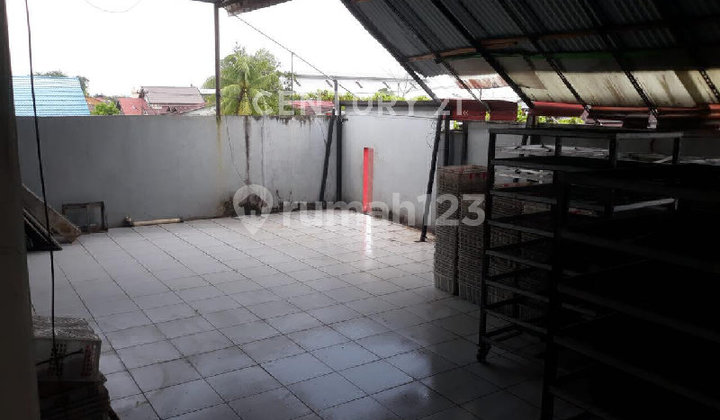 House Suitable for Various MSME Businesses Jl. Paris Pontianak