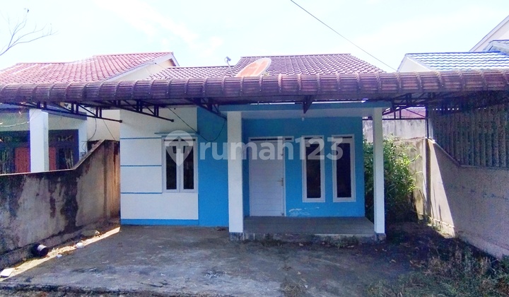 House for Sale Secondary In a Strategic Location House for Sale Secondary In a Strategic Location